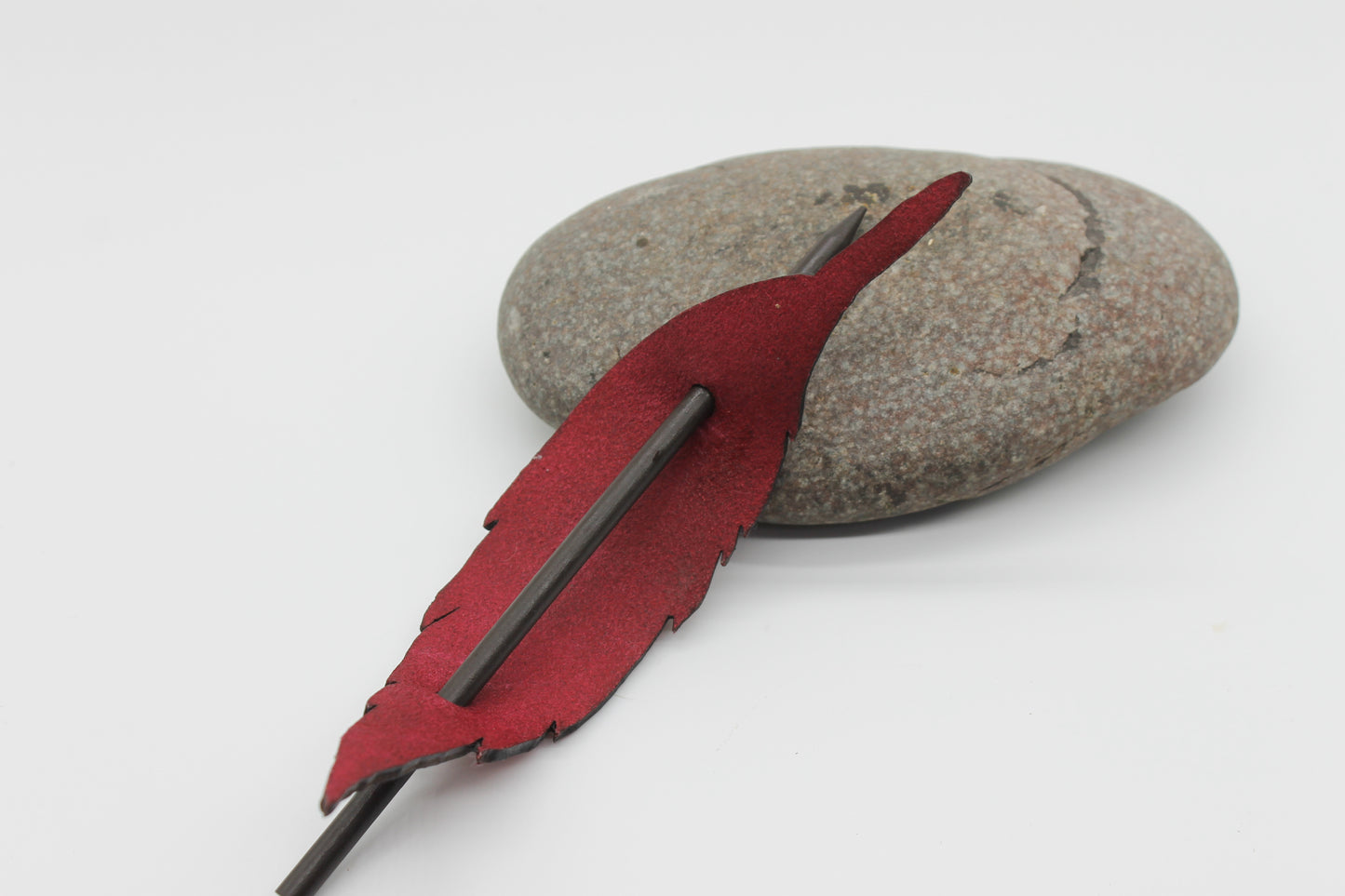 Handmade Leather Raven Feather Hair Pin – Boho Style Hair Accessory with Wooden Stick, Available in 4 Colors