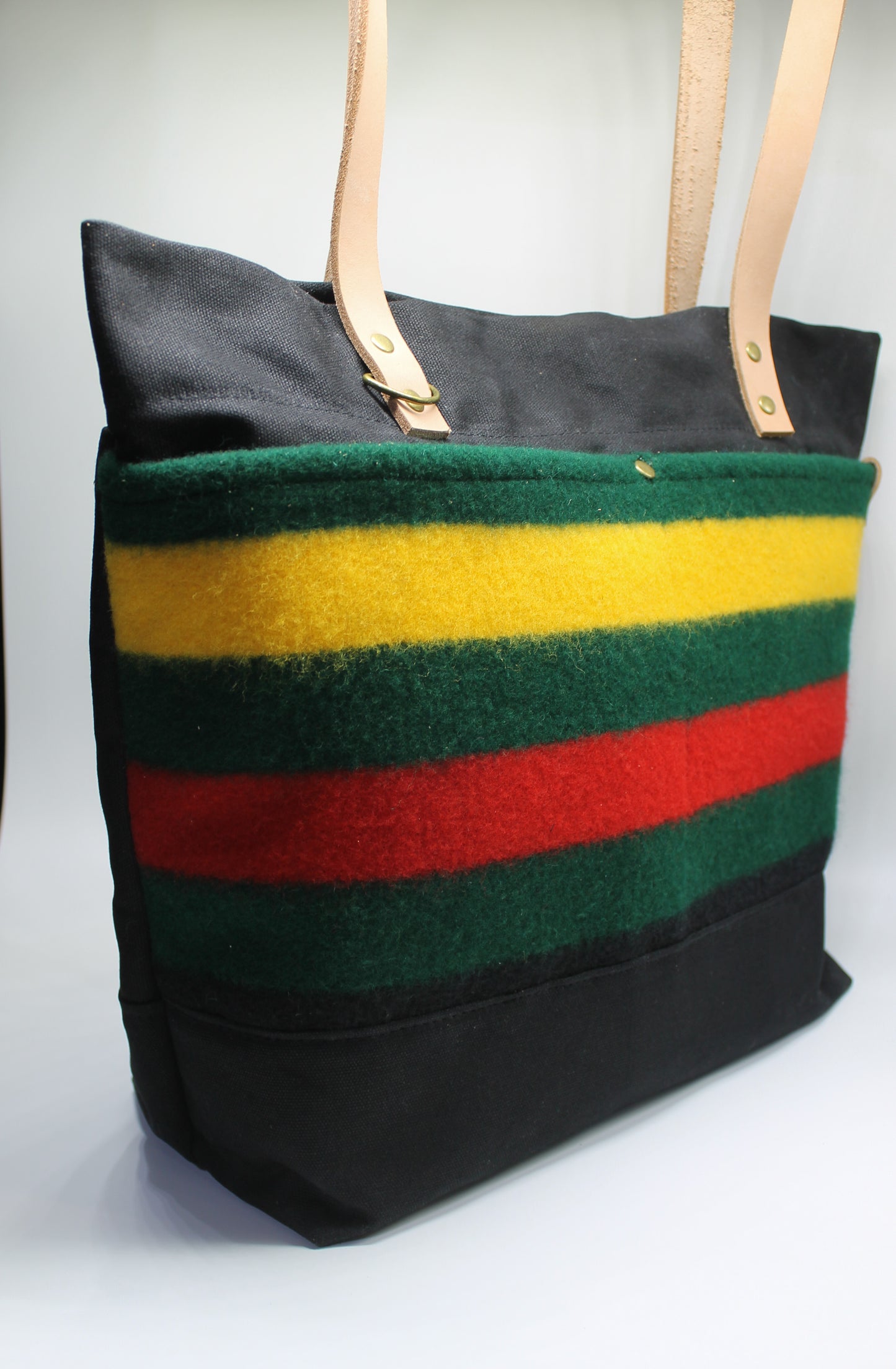 wool market tote